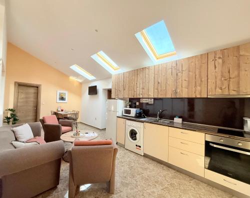 Køkken eller tekøkken på Center Apartments The Quiet Luxury 6