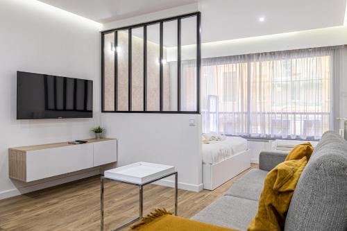 8 MERLE T2 - Appartement moderner pour 4 personnes proche Palais