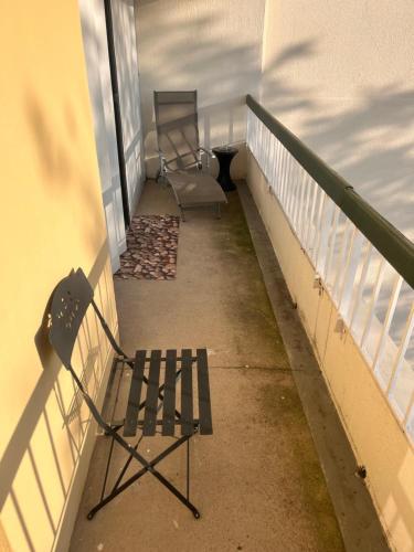 En balkon eller terrasse på Home in Cenon