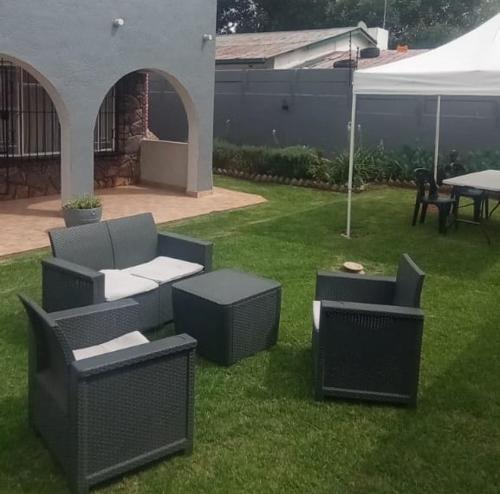 Et opholdsområde på Lifegate Guesthouse