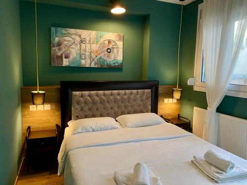 LUX ONE The Ioannina Residence