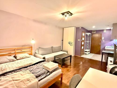 KK Cozy Apartment next to Metro