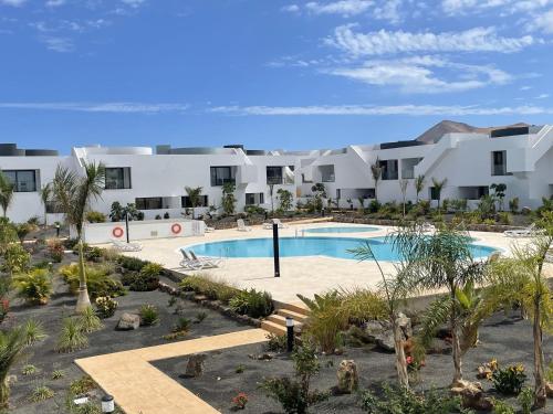 Бассейн в MarVillaFuerte или поблизости