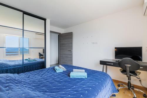 Llit o llits en una habitació de apt medicis