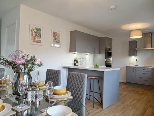 Køkken eller tekøkken på Modern 4 Bed Highland Home