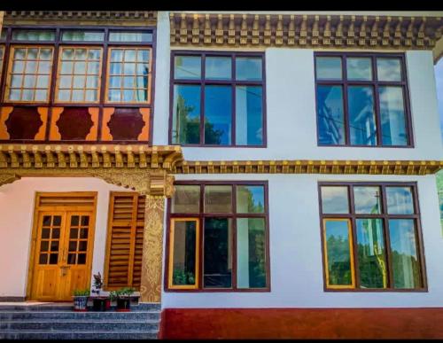 Hotel Taktshang Village View