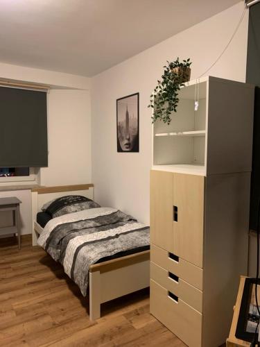 Postel nebo postele na pokoji v ubytování B16 City-Apartment, zentrales City-Apartment mit 4 Betten
