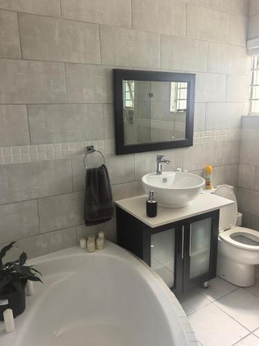 Et badeværelse på 22 on BREEZAND