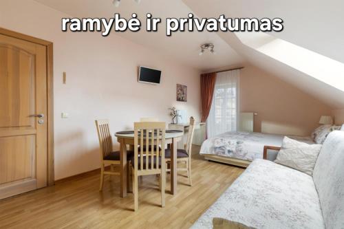 Et tv og/eller underholdning på Vila Liepa
