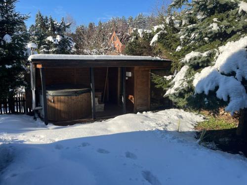 The Nest - Sauna and Hot Tub in de winter