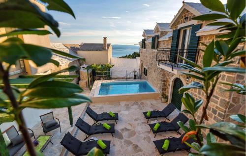 Amazing Home In Baska Voda