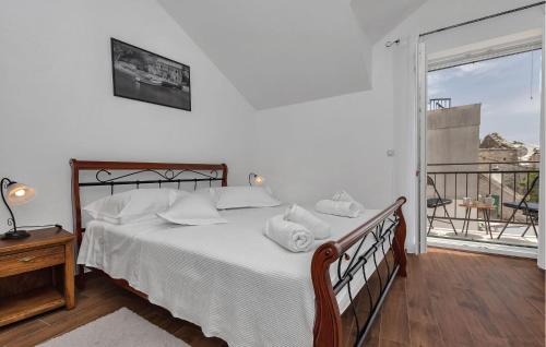 Amazing Home In Baska Voda