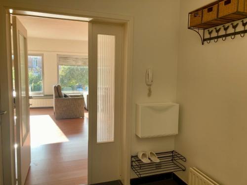 Billede fra billedgalleriet på Charming Sunny 100m2 Entire Apartment with 2 bedrooms i Brasschaat