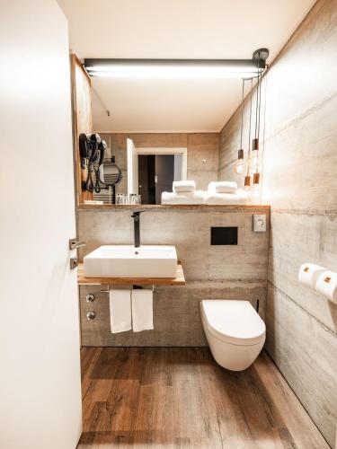 Hotel City Maribor — Bathroom
