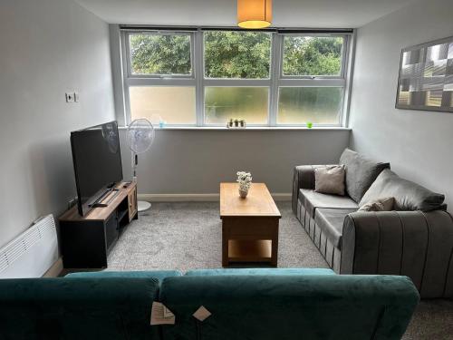 Posezení v ubytování Melbourne House Apartment Near Train Station!