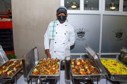 Φαγητό σε αυτός ο ξενώνας ή κάπου εκεί κοντά