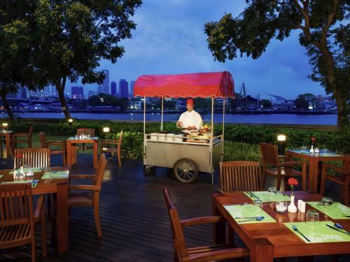 Εστιατόριο ή άλλο μέρος για φαγητό στο Ibis Bangkok Riverside