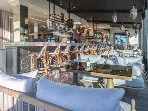 Et opholdsområde på La Grande Terrasse Hotel & Spa La Rochelle - MGallery Collection