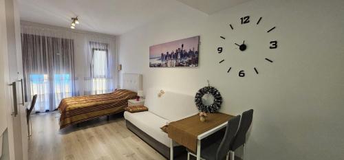 En eller flere senge i et værelse på Apartamento-estudio Corazón de Alicante