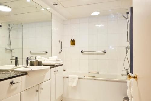 Koupelna v ubytování 9 Hertford Street - 4 Stars VisitEngland