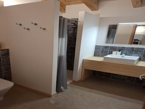 Et badeværelse på Can Mireia Arnes