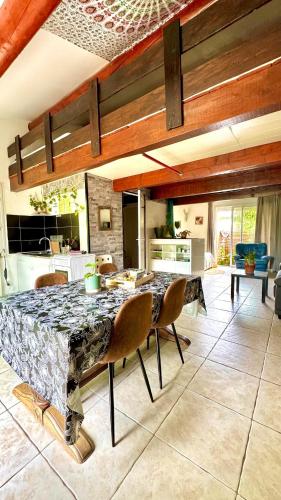 loft, air conditioning, garden, optional jacuzzi, barbecue