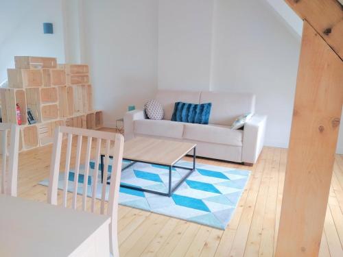 Grand studio très lumineux au coeur de Solidor
