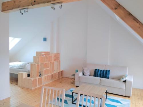 Grand studio très lumineux au coeur de Solidor
