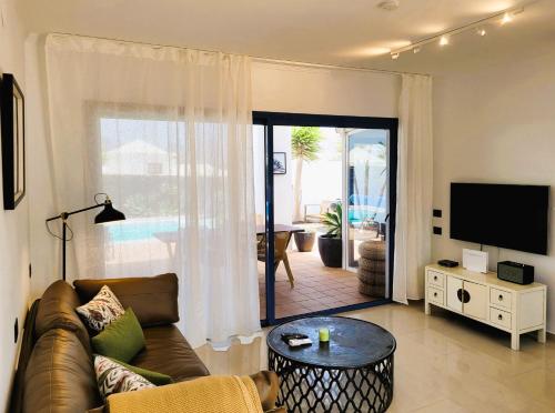 Lust4Life Mirage - Luxury villa with pool