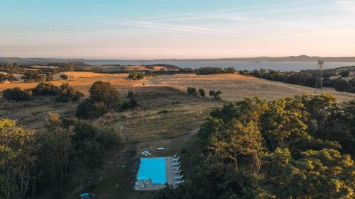 Naturlandskabet i nærheden af villaen