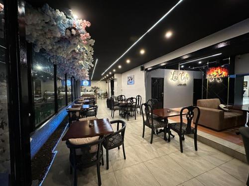 Et opholdsområde på Power Stay Hotel