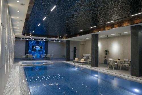 Bazén v ubytování AD Bellagio nebo v jeho okolí