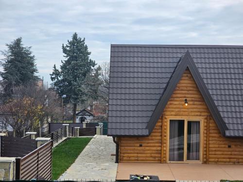 Budova, kde se chata nachází