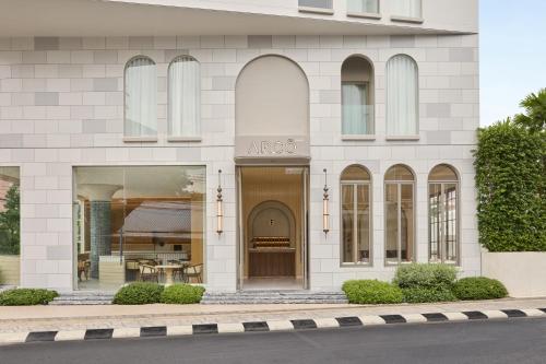 Arco Phuket Town — Facade/entrance