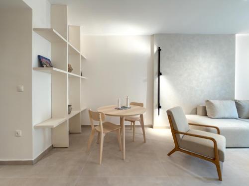 Luxury Downtown Apartment A2