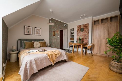 Enchanting Loft 11 by the Old Town and the subway, in the center of Warsaw