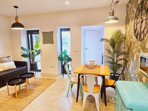 Et opholdsområde på Apartamentos de la Huerta