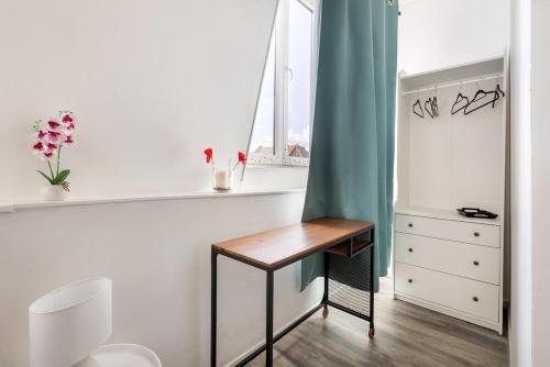 Billede fra billedgalleriet på Large house - 4 bedrooms & 4 bathrooms i Roubaix