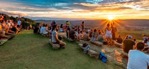 Peisaj natural din apropierea acestei vile
