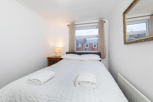 En eller flere senge i et værelse på Beamish Museum Retreat