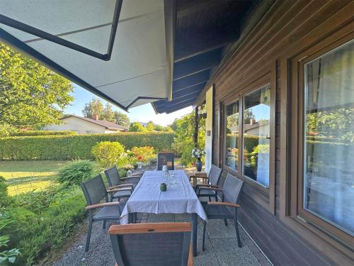Billede fra billedgalleriet på Ferienhaus mit Sauna direkt am Ossiacher See und an der Gerlitzen Alpe i Bodensdorf