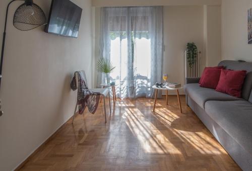 ANDIE Central 1BR by Metro Station