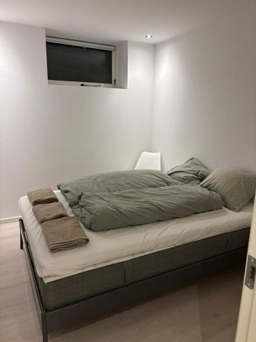 Giường trong phòng chung tại 3-room apartment with free parking and terrace