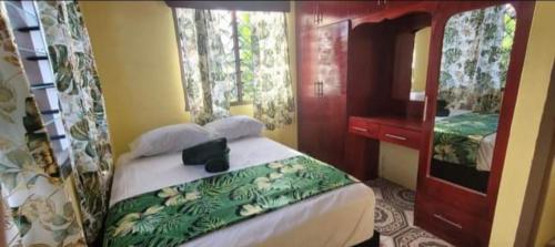 Surf stay cloudbreak