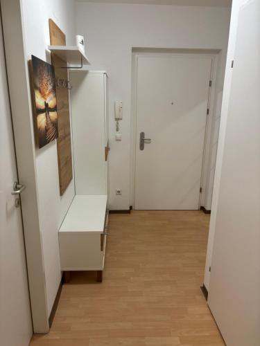 Cozy 2-Room Private Apartment near U1 subway