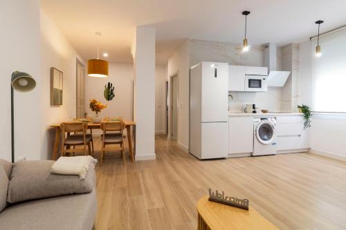 Nuevo y Acogedor Piso junto a Santa Justa y Aeropuerto 3