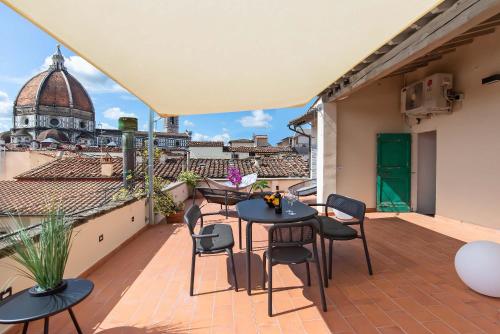 Penthouse with big terrace Duomo view