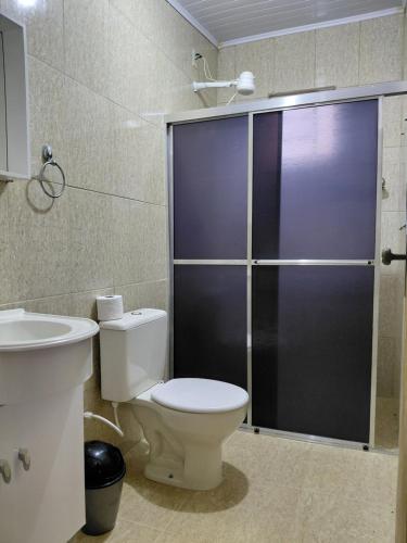 Et badeværelse på Recanto do Cedro