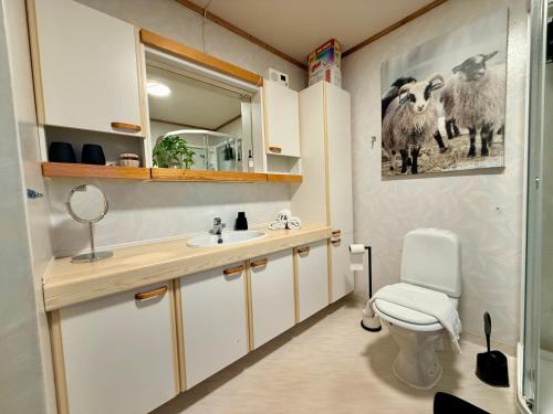 Et badeværelse på KB - Nordic Lux Villa