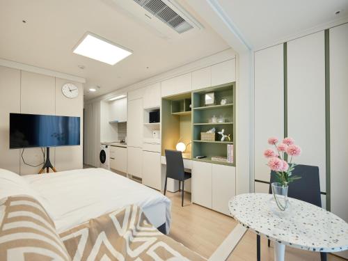Et tv og/eller underholdning på Seoul COMOCASA Fully Furnished Studio